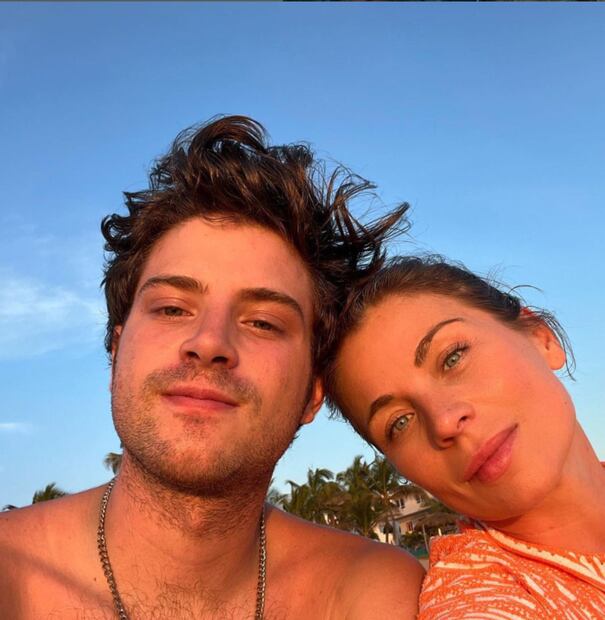 Ludwika Paleta y su hijo Nicolás/Instagram.