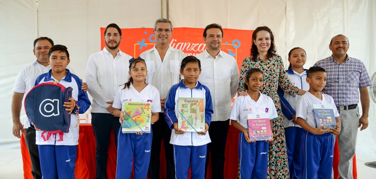 Mario Molina Esquivel y Fundación Lazos se unen por los niños de Cozumel 