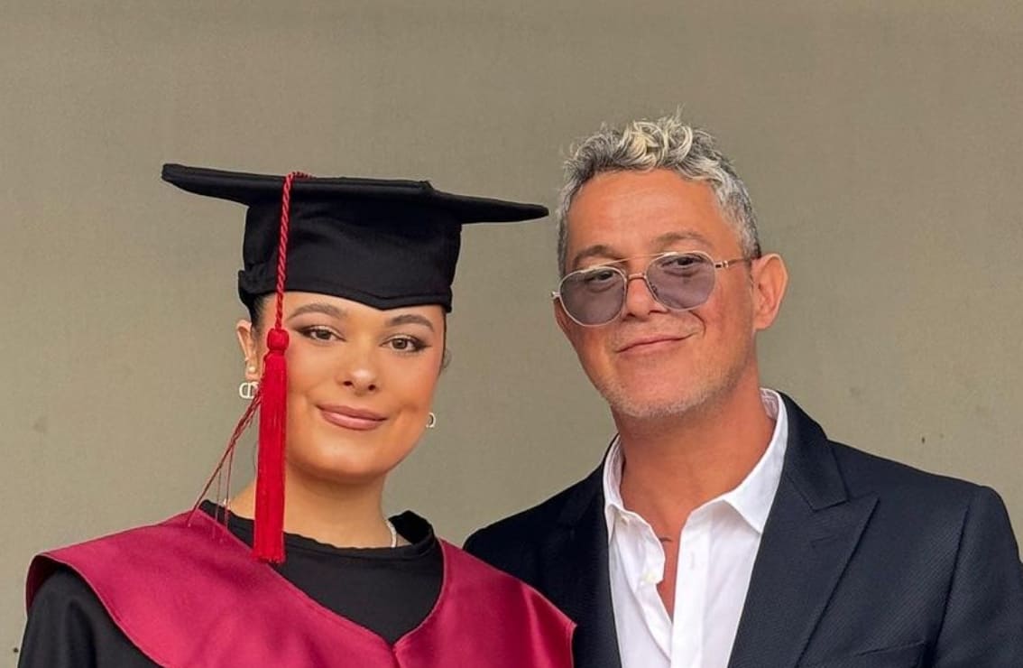 Alejandro Sanz, entre lágrimas, sorprende dulcemente a su hija Manuela