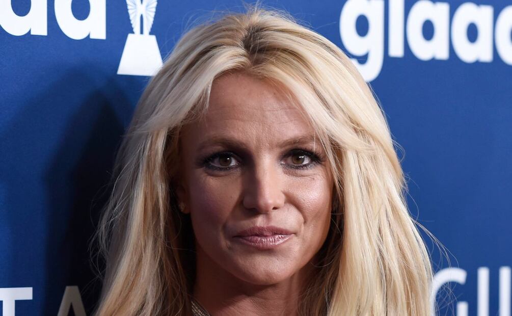Britney Spears tuvo una relación con el príncipe William, asegura biógrafo 