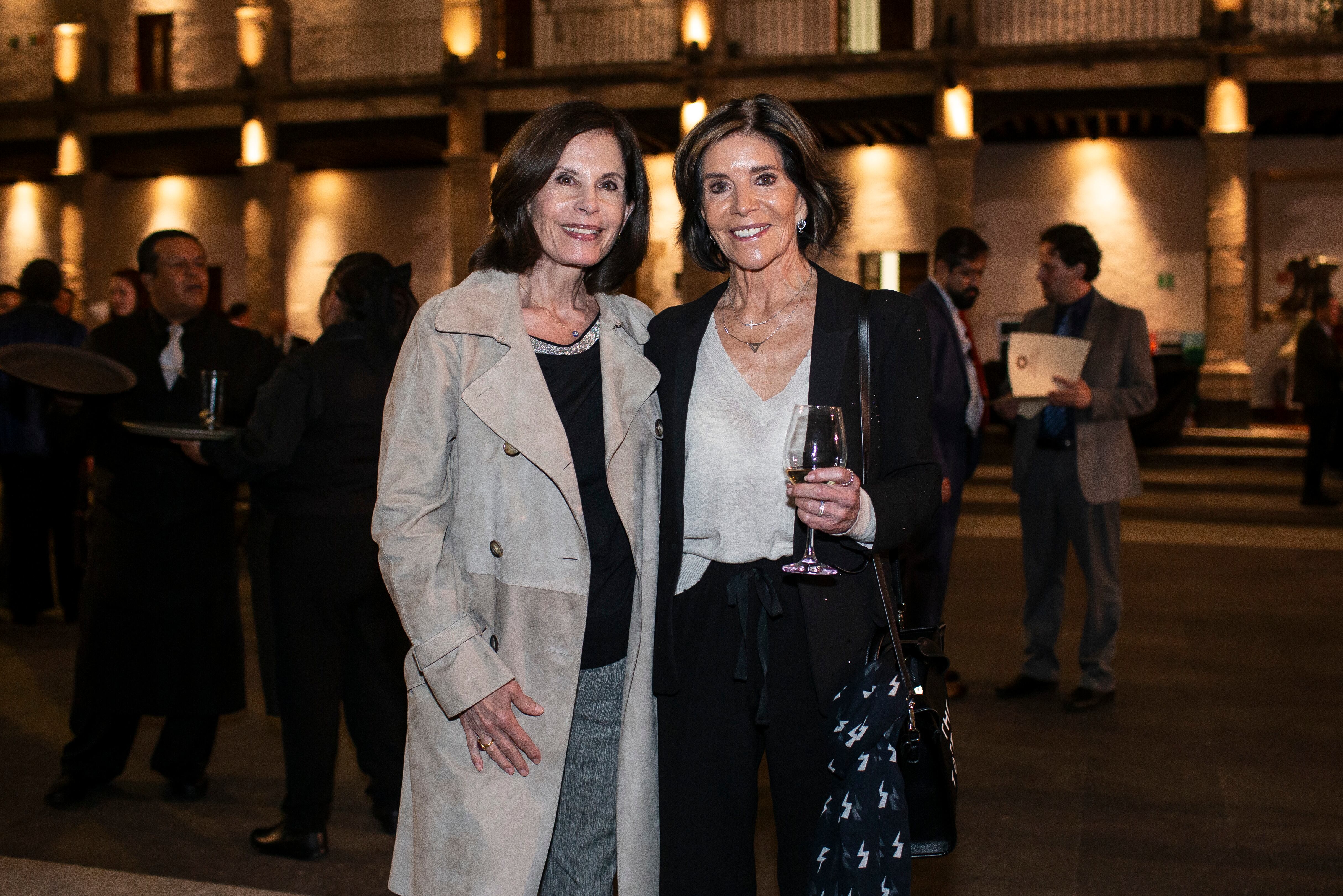 María Elena Miguel y Beatriz Vilchis. (Foto: Esteban Torreblanca)