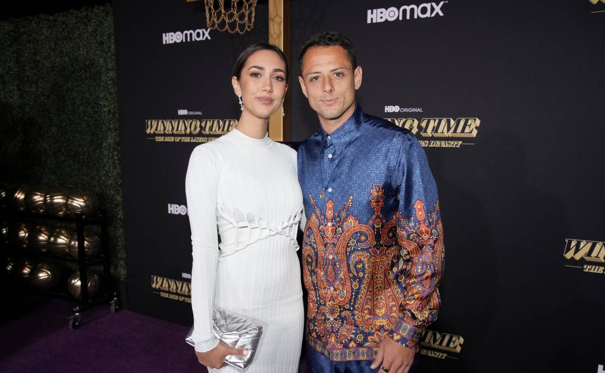 Javier “Chicharito” Hernández cumple un año con Nicole McPherson