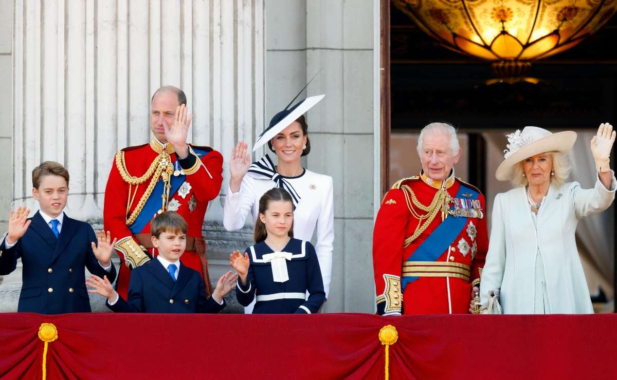 ¿La familia real británica está en riesgo? Policía identifica 500 acosadores 