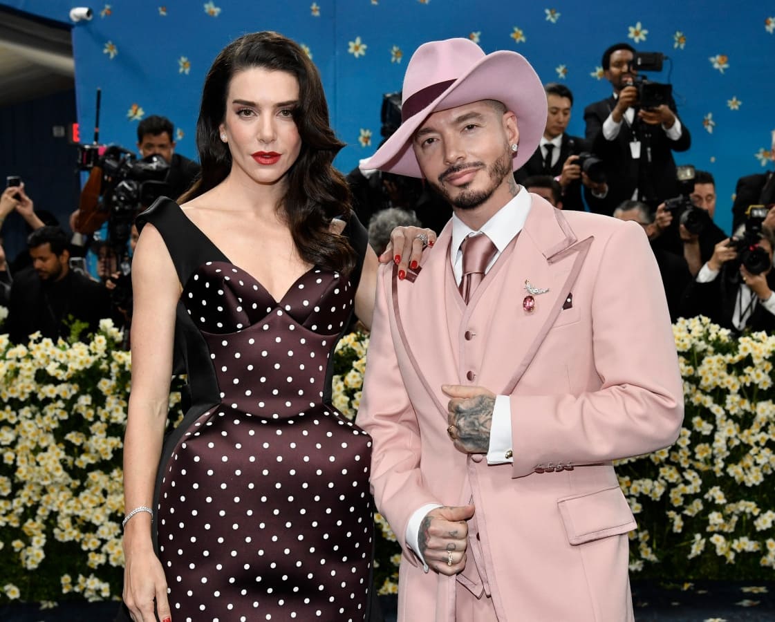 Valentina Ferrer y J Balvin en la Met Gala 2025 / Foto: Evan Agostini - AP