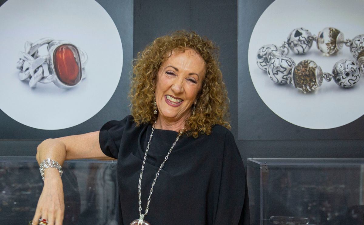 Gigi Mizrahi presentó su nueva colección de joyería y arte objeto