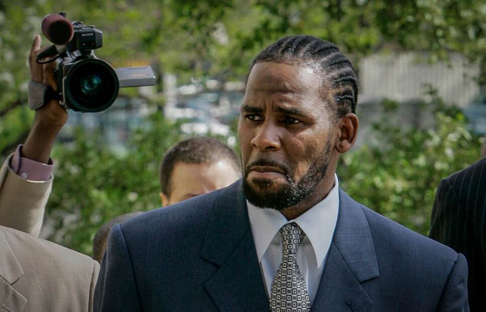 R. Kelly es declarado culpable de abuso y tráfico sexual; podría recibir cadena perpetua