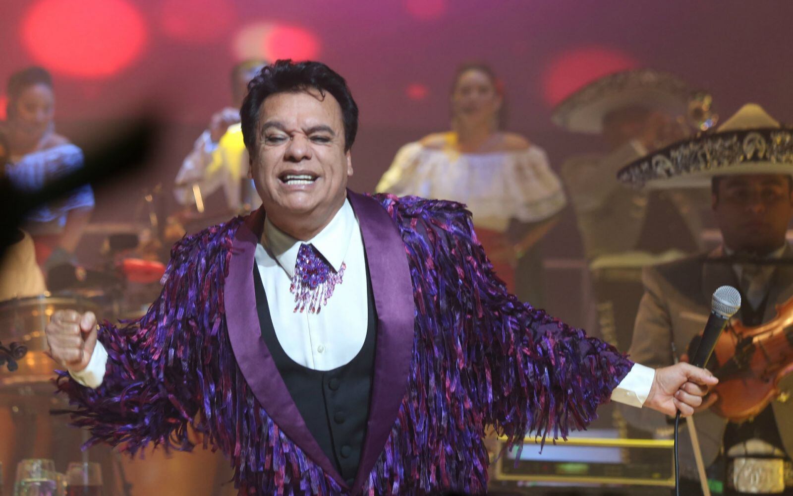 Las 10 cosas que debes saber de Juan Gabriel