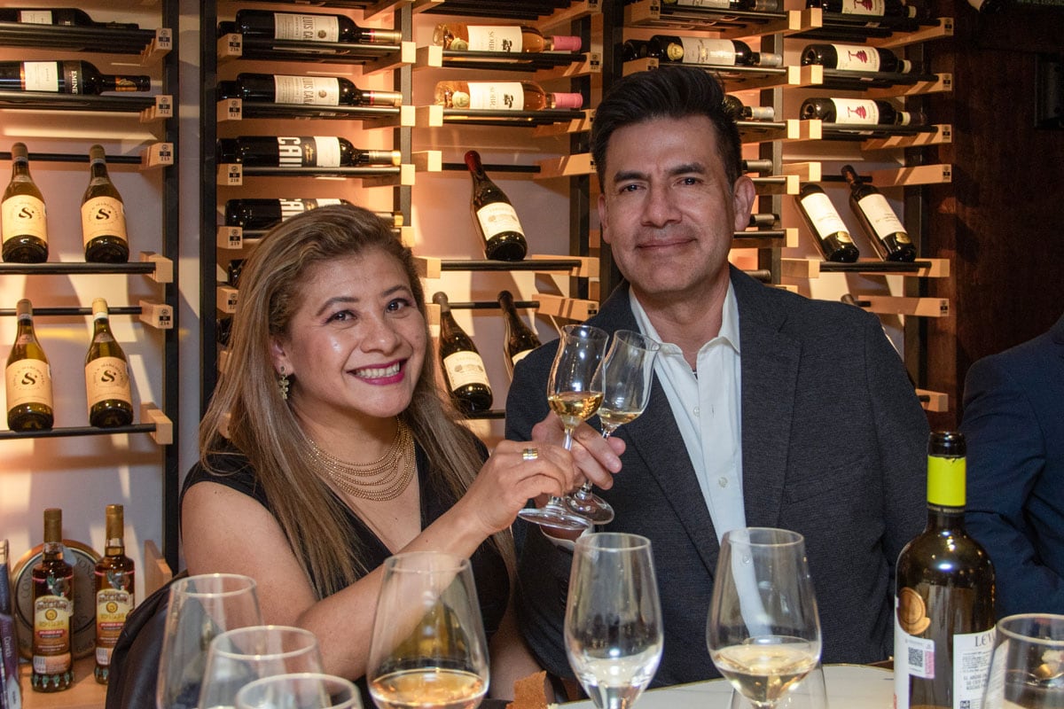 Ana Isabel Ortega y Venice Barrón. / Foto: Angélica Chema