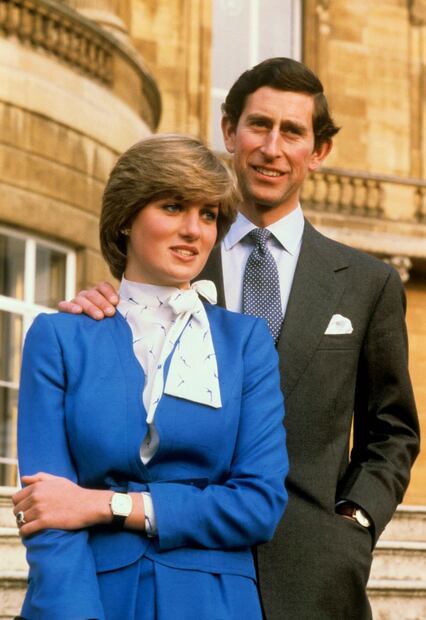 Nueva investigación sobre la muerte de Lady Di revela que el príncipe Carlos tenía una relación homosexual