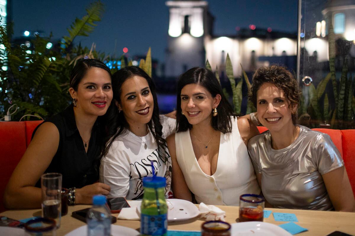 Estefany Porras, Melissa Vargas,  Adriana Ulloa y Marilena Caballero. (Foto: Esteban Torreblanca)