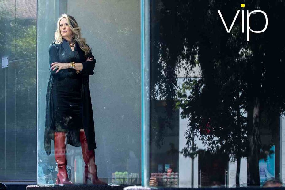 Rebecca de Alba cuenta su historia de amor y altruismo