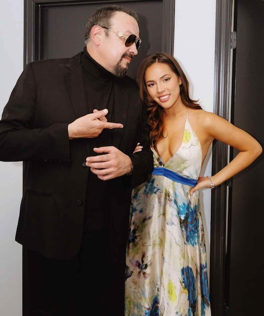 Aneliz Aguilar acompañando a Pepe Aguilar / Foto: Instagram