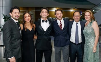 Marco Antonio Slim, Benjamín Salinas y más, presentes en la graduación del Colegio Irlandés