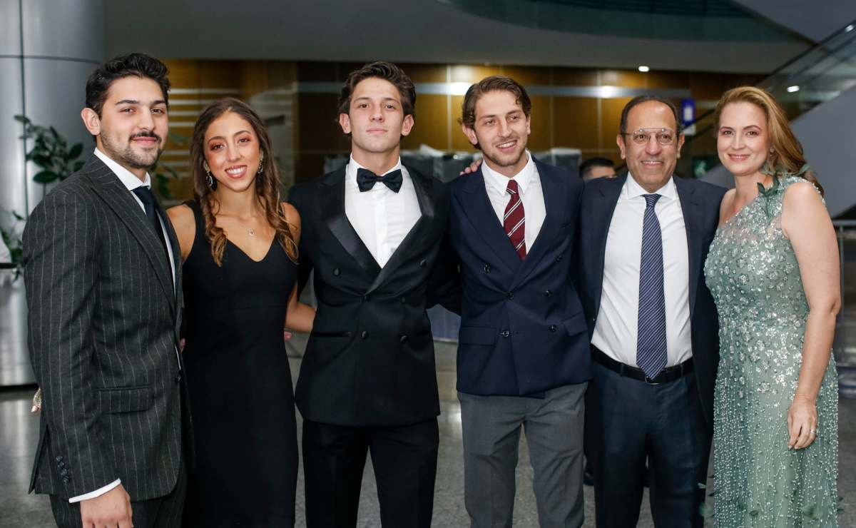 Tony Mils, Valeria, Jerónimo, Marco, Marco Antonio Slim y Ximena Serrano / Foto: Esteban Torreblanca