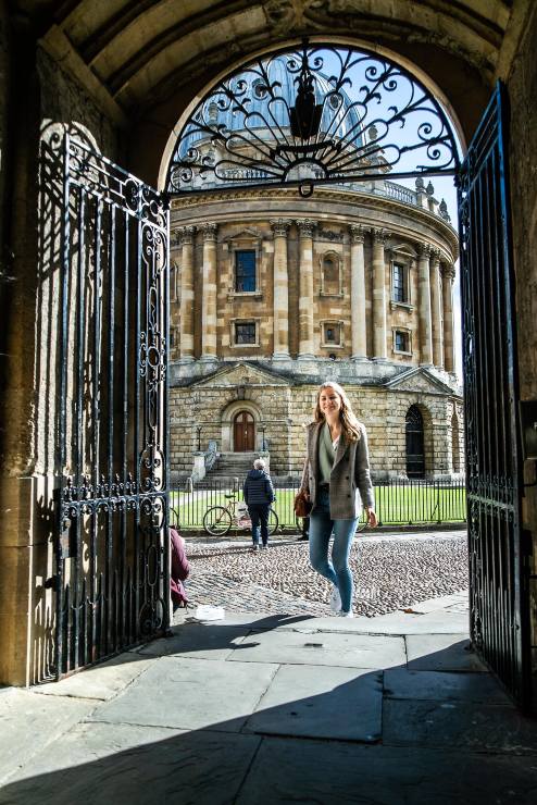 El look college de Elisabeth de Bélgica para la Universidad de Oxford