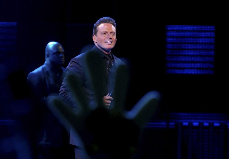 ¿Cómo se transformó el rostro de Luis Miguel?