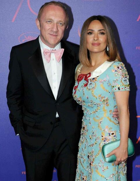 Salma Hayek celebra que grupo Kering, de François-Henri Pinault, prohíba el uso de pieles