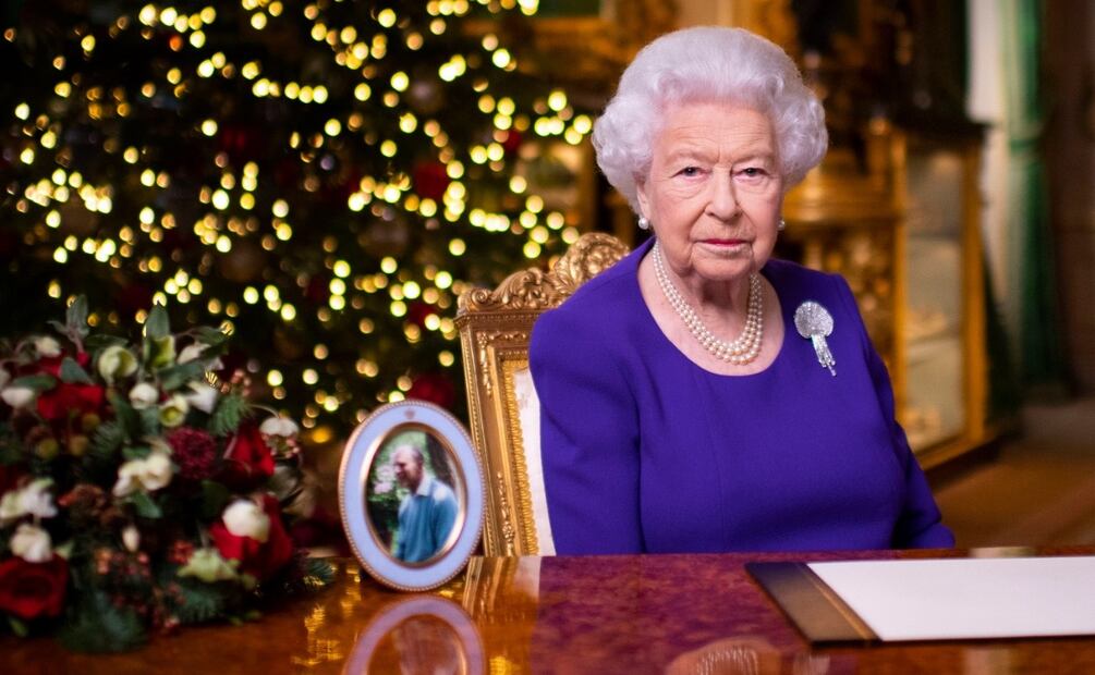 La reina Isabel II y el príncipe Felipe se vacunan contra Covid-19