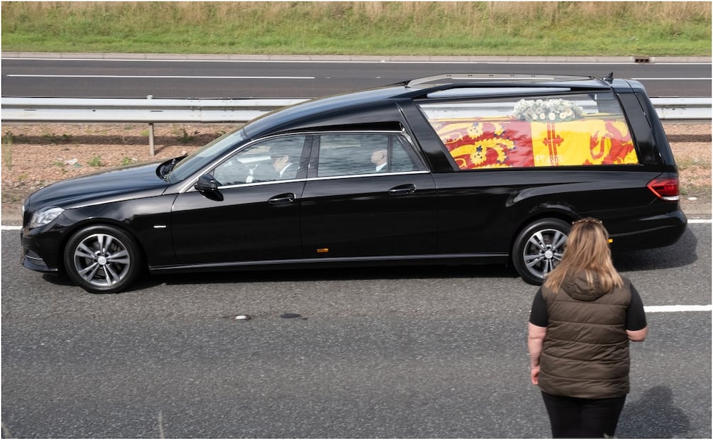 El reverendísimo David Hoyle revela detalles del funeral de Isabel II