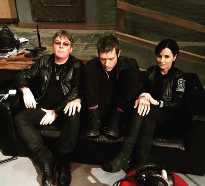Novio de Dolores O´Riordan se despide de ella con emotivo mensaje
