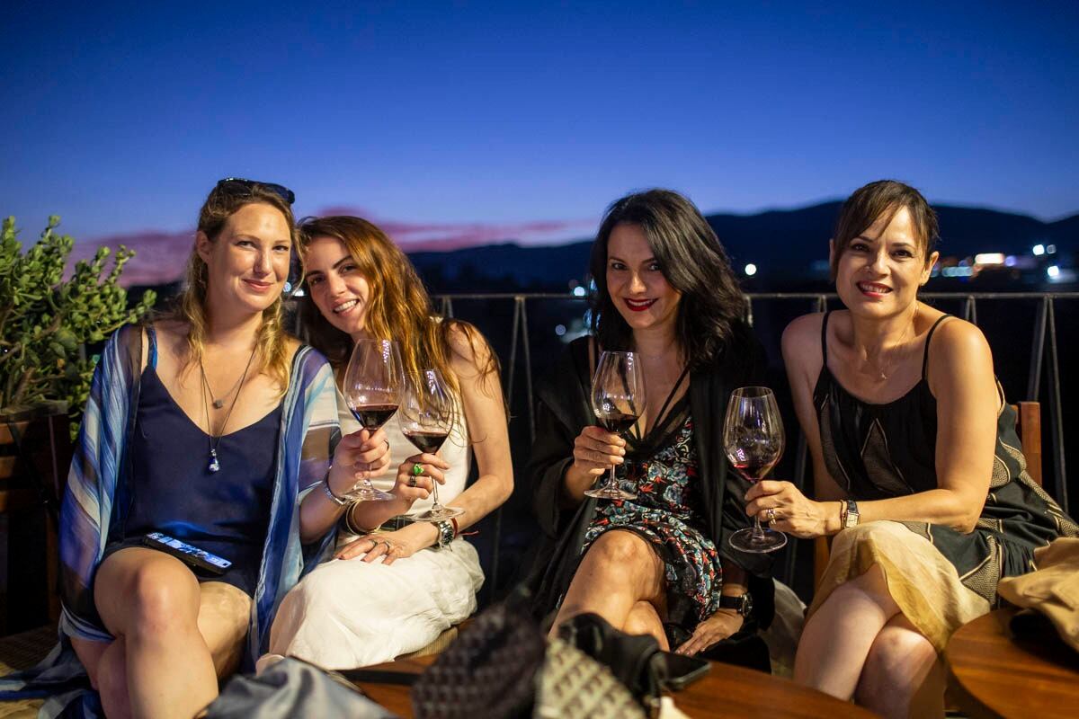 Dominica Wambold, Regina Arnáiz, Daniela Chart y Judith Medraño. (Foto: Esteban Torreblanca)
