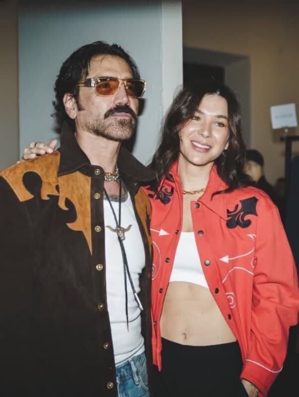 Alejandro Fernández y Karla Laveaga (Foto: Instagram)