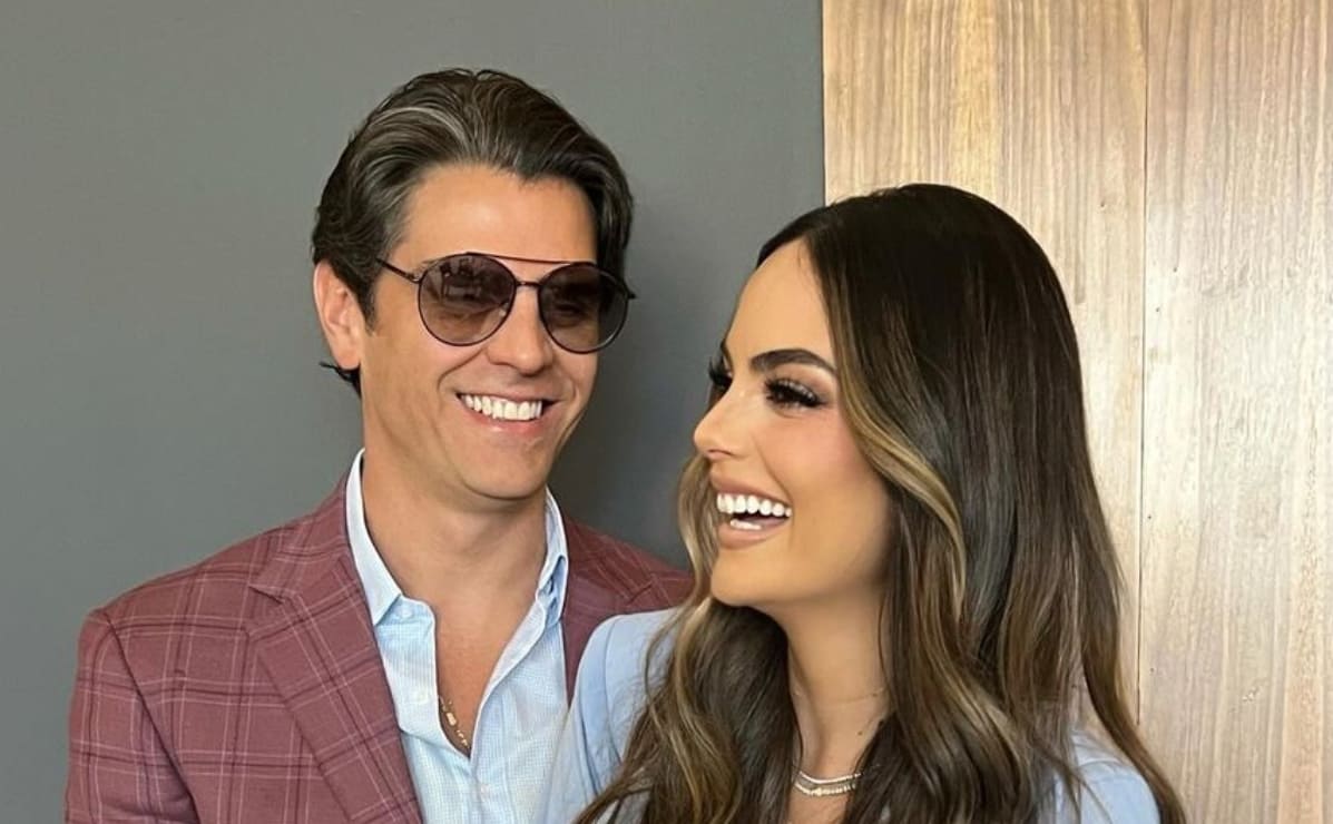 Ximena Navarrete y Juan Carlos Valladares en la dulce espera de su tercer bebé