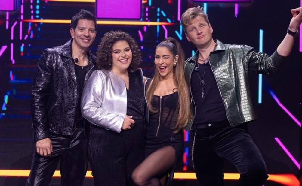 Yahír, Lucerito Mijares, María León y Alexander Acha / Foto: Instagram @juegodevocesof