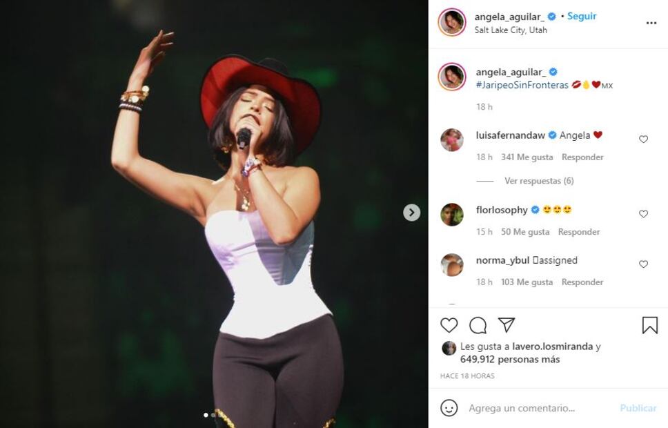 Ángela Aguilar impacta con ceñido corset blanco