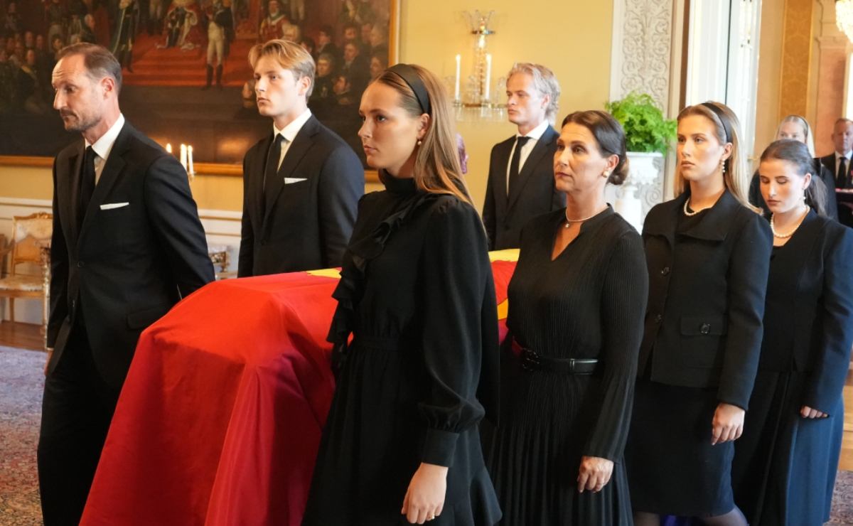 Marius Borg, pese a arresto domiciliario, se une a despedidas del rey Harald de Noruega