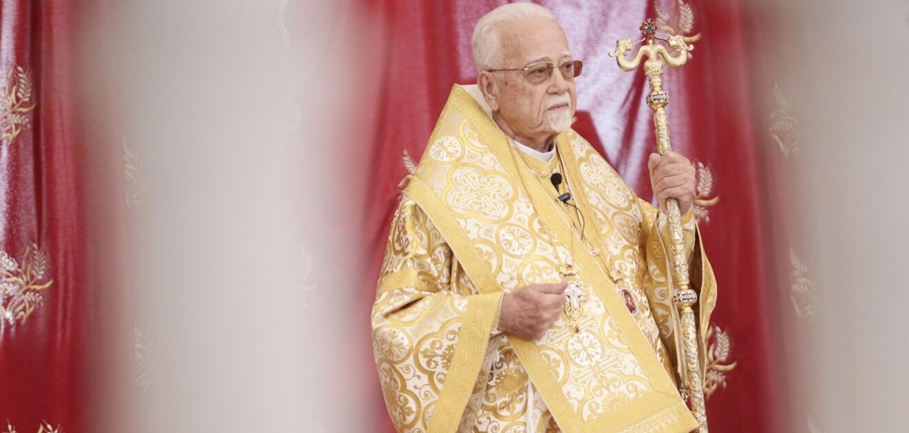 Empresarios y políticos asisten al funeral del arzobispo Antonio Chedraoui