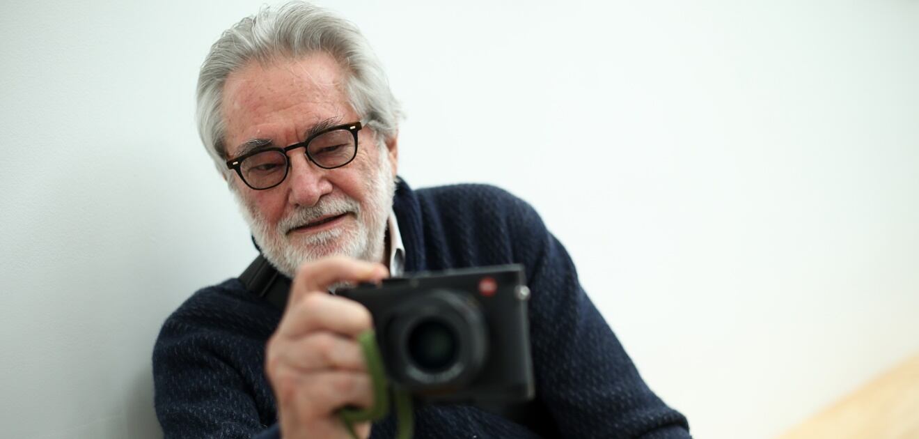 <p>Recibió su primera cámara cuando tenía 13 años, pero fue hasta los 39 cuando decidió que la fotografía era su vocación. <strong>(Foto: Corina Herrera)</strong></p>
