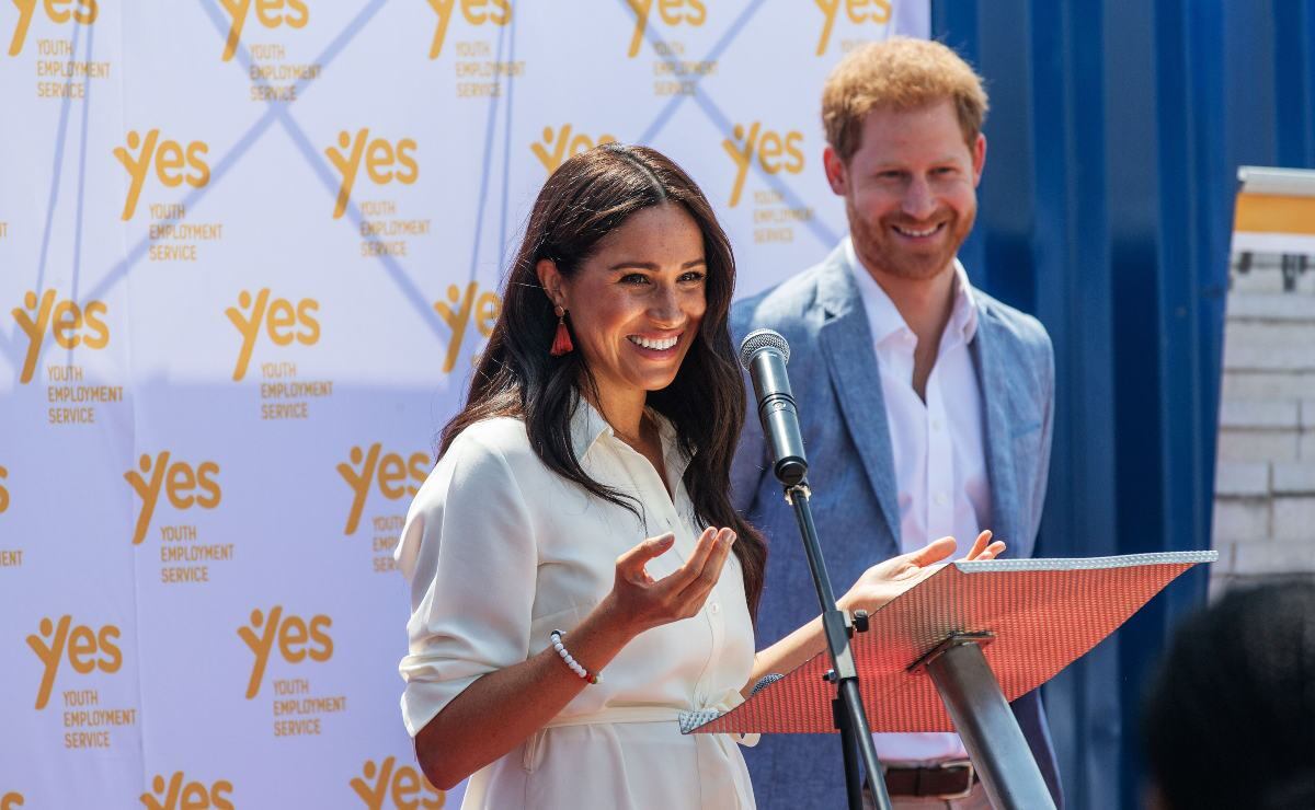 Meghan y Harry empatarán el estreno de su serie con "The Crown"