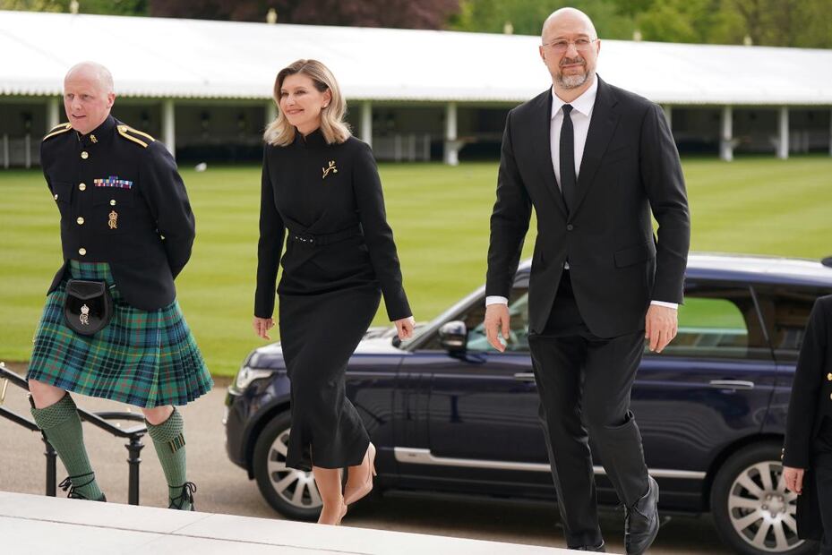 Carlos III recibe a reyes, reinas y jefes de Estado previo a su coronación