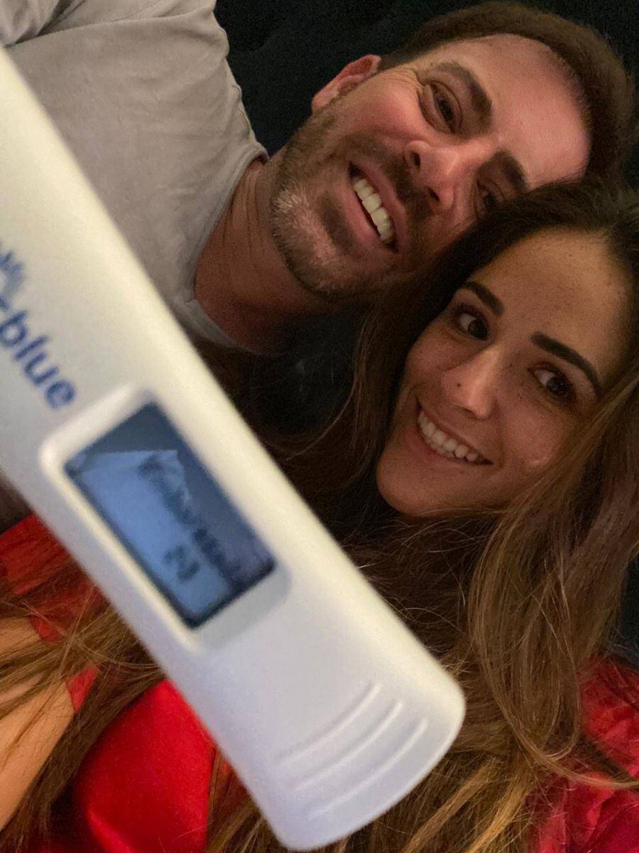 Perla Ealy y Rogelio Cárdenas serán papás ¡anuncian felices su embarazo! 