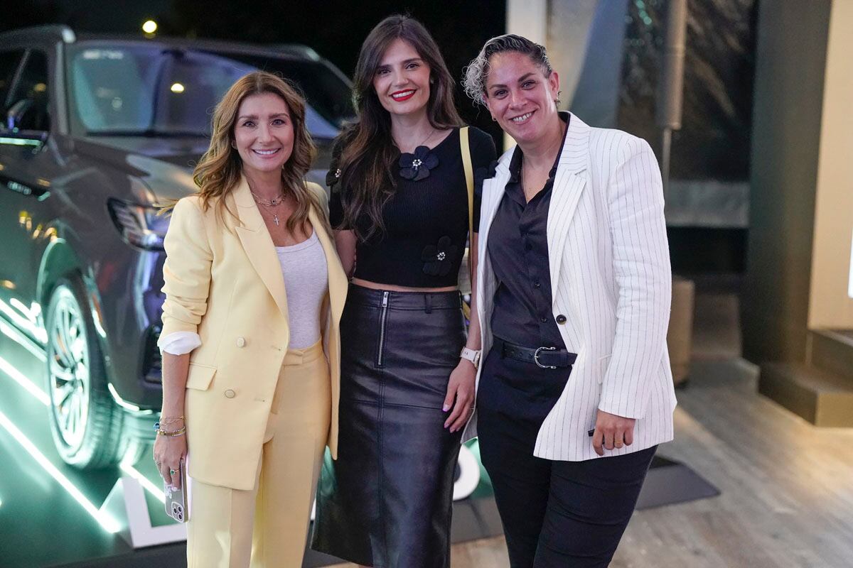 Geraldine Álvarez, Sahara Montaño y Jiména Piñuela. (Foto: Héptor Arjona)