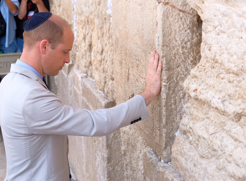 El príncipe William y su visita al Muro de los Lamentos