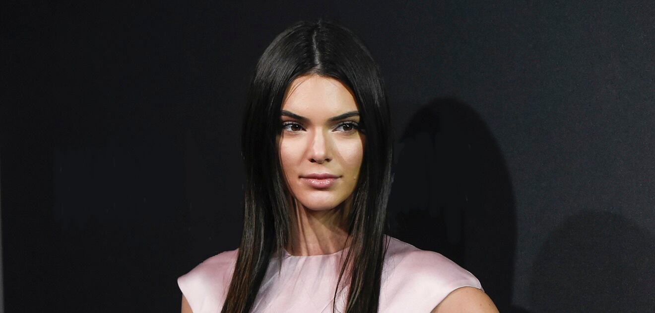 <p>Con motivo a su celebración de cumpleaños familiares y amigos felicitaron a Kendall Jenner con una serie de fotografías de su niñez.<strong> ( Fotos: Instagram, Archivo El Universal)</strong></p>
