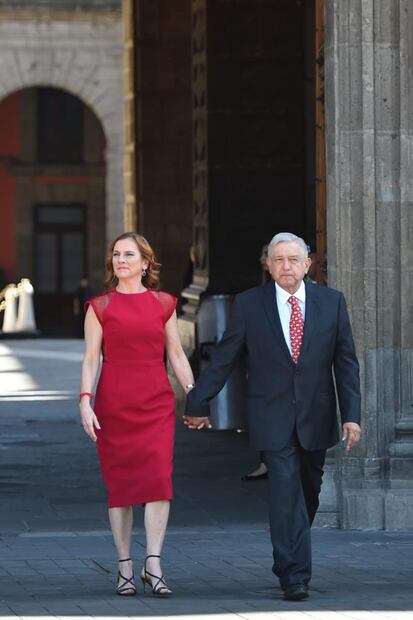 Irene Esser y Andrés Manuel López Beltrán, juntos en la celebración por 1 año de gobierno de AMLO
