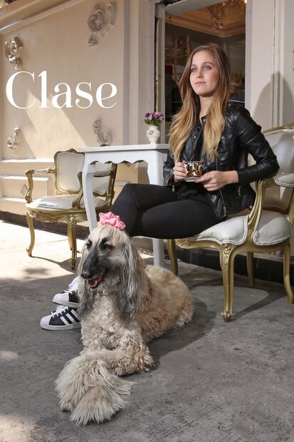 Mascotas con Clase: Natasha Dupeyrón y “Rena”