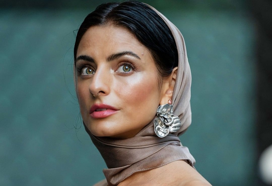 Aislinn Derbez luce 'vestido imposible’ en Milán