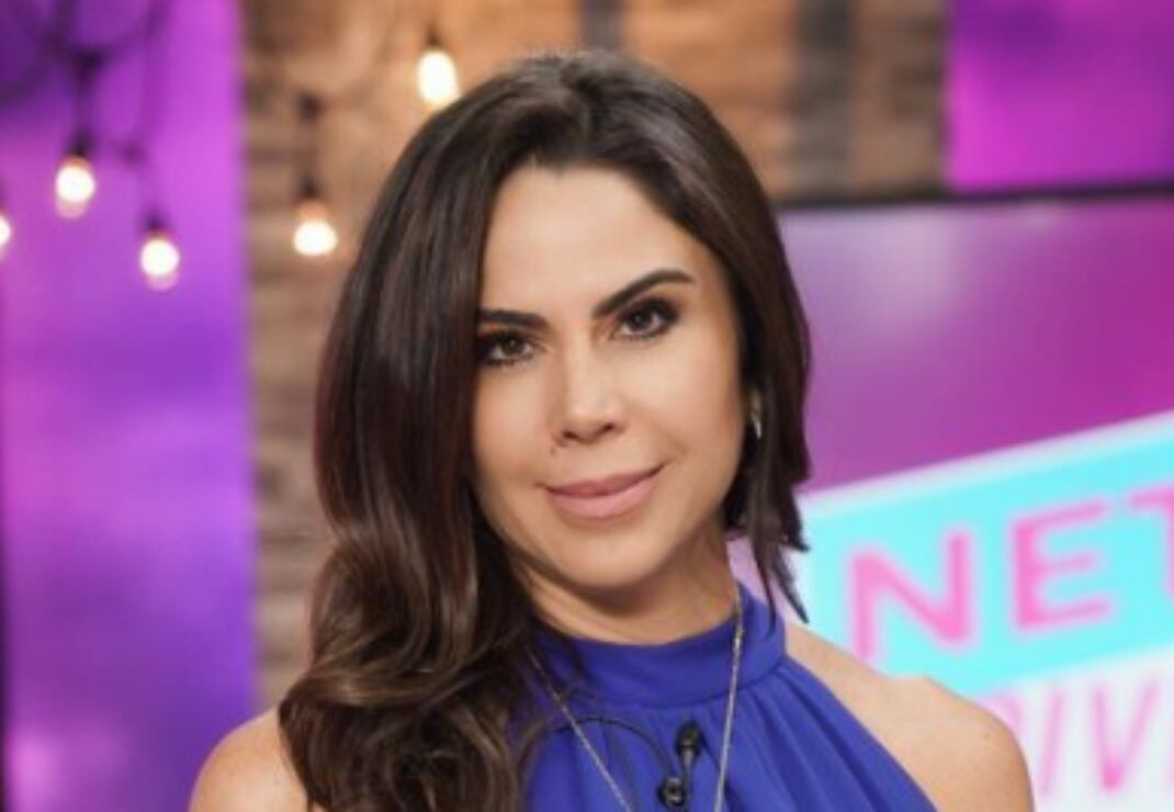 Paola Rojas, guapa y atrevida disfruta la playa de Mazatlán