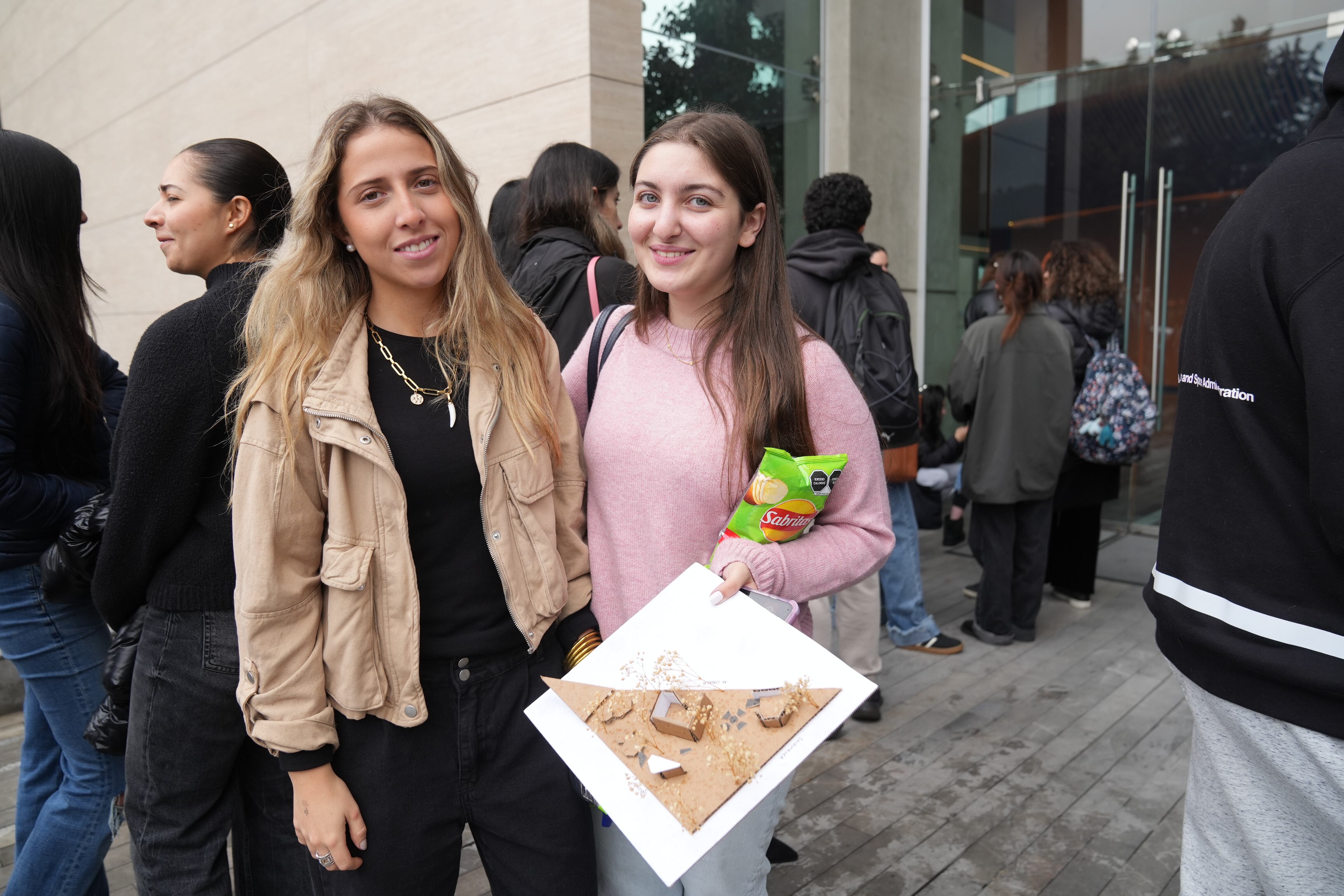 Sarah Neme y Galia Haim. (Foto: Leonardo Gómez)
