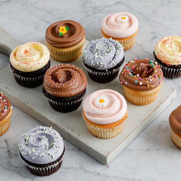 Magnolia Bakery comparte la receta de su famoso cupcake "Carrie"