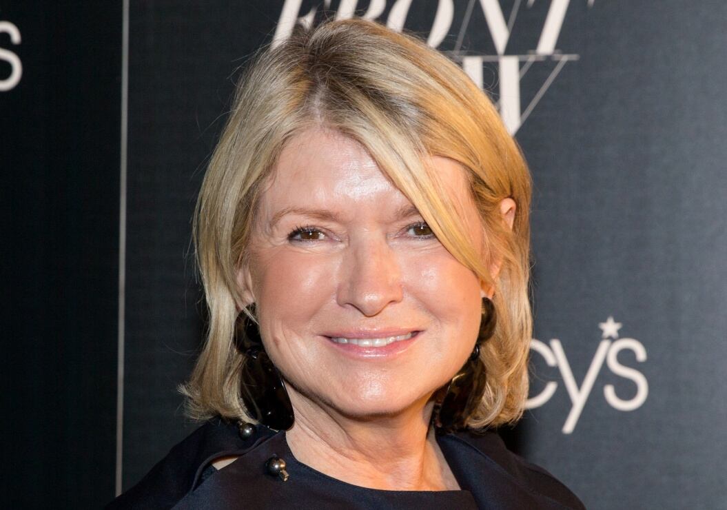 Martha Stewart, de 81 años, presume su cara libre de arrugas, "Sin filtros"