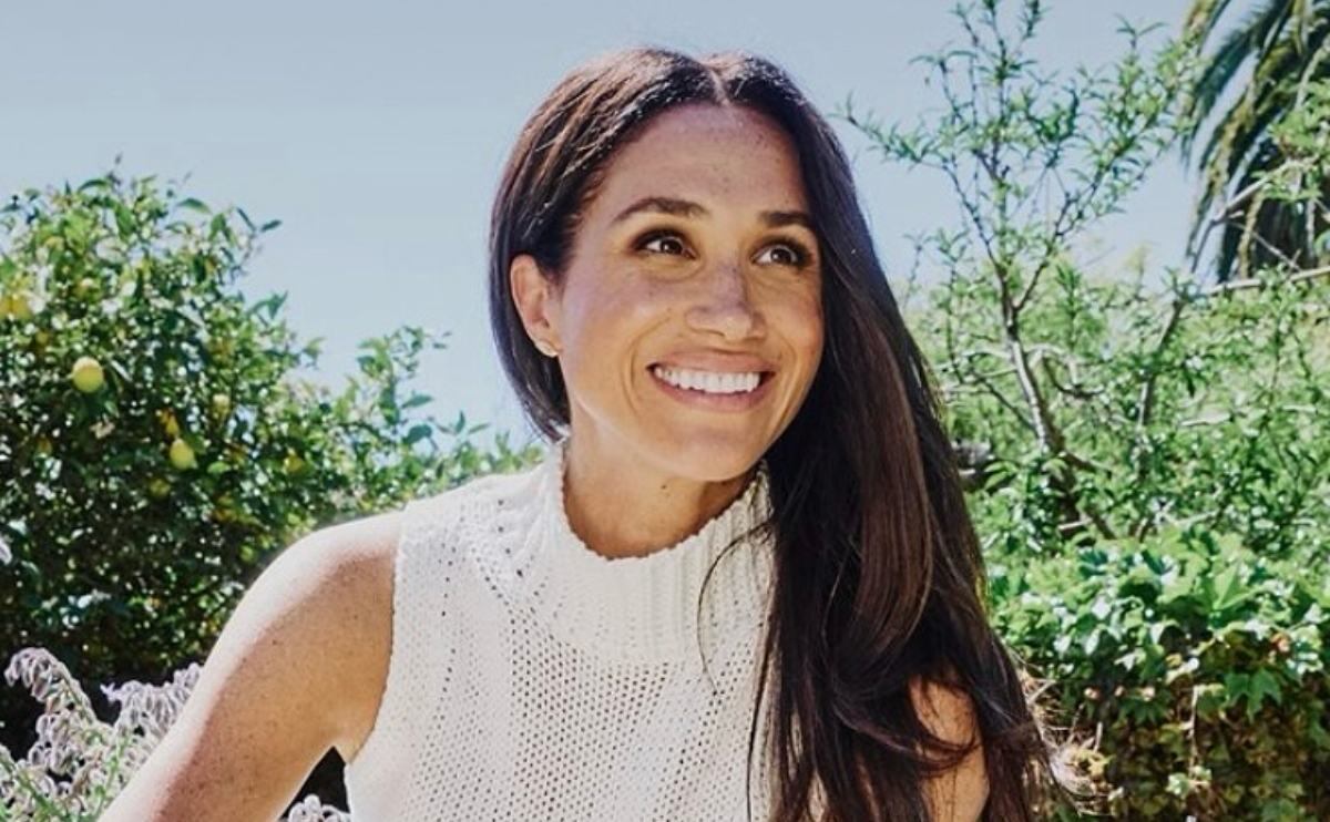 Meghan Markle cumple 45 años y lo celebra con divertidas fotos en bañador