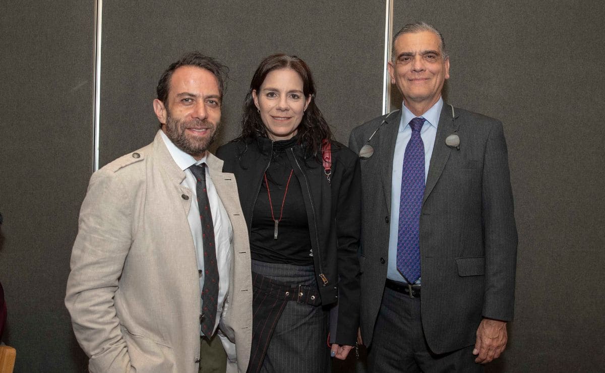 Maruan Soto, Adriana Olmedo y Santiago Corcuera celebran 5 años del podcast de Ana Paula Ordorica / Foto: Edgar Silva F.