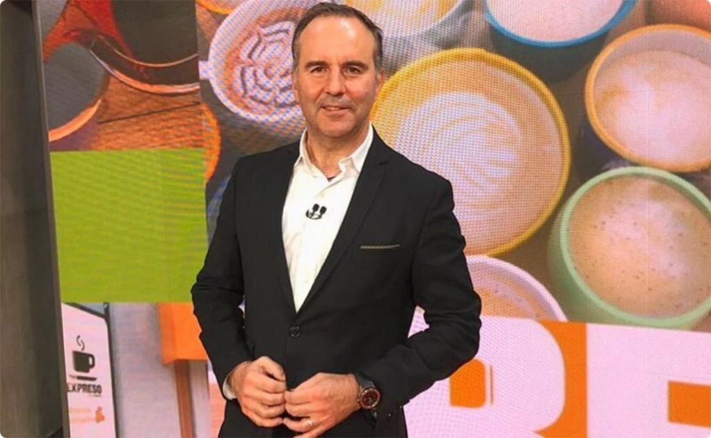 El conductor Esteban Arce da positivo en Covid-19 