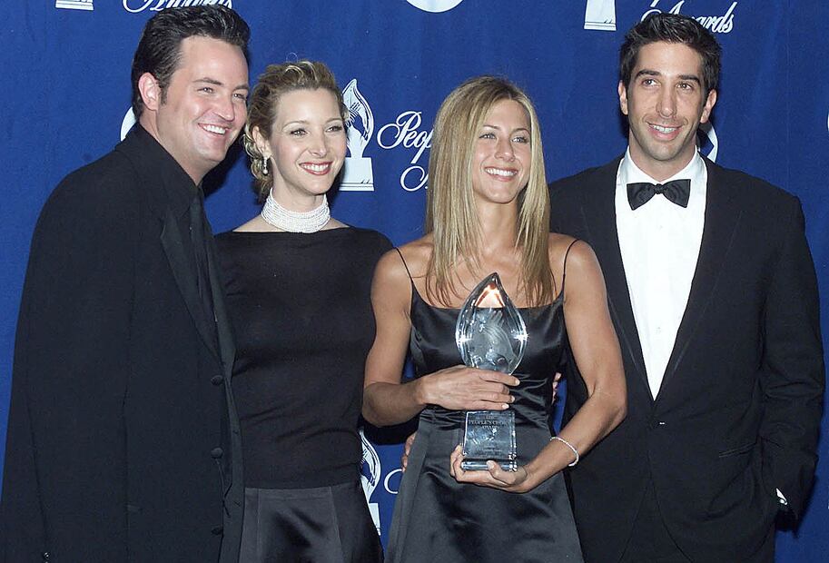 Matthew Perry, Lisa Kudrow, Jennifer Aniston, y David Schwimmer / AFP