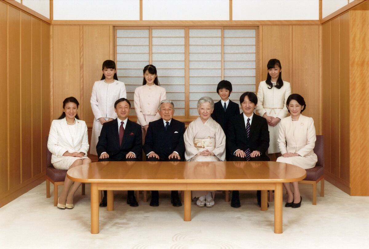 Los cuchillos sí eran para apuñalar a Hisahito, próximo emperador de Japón